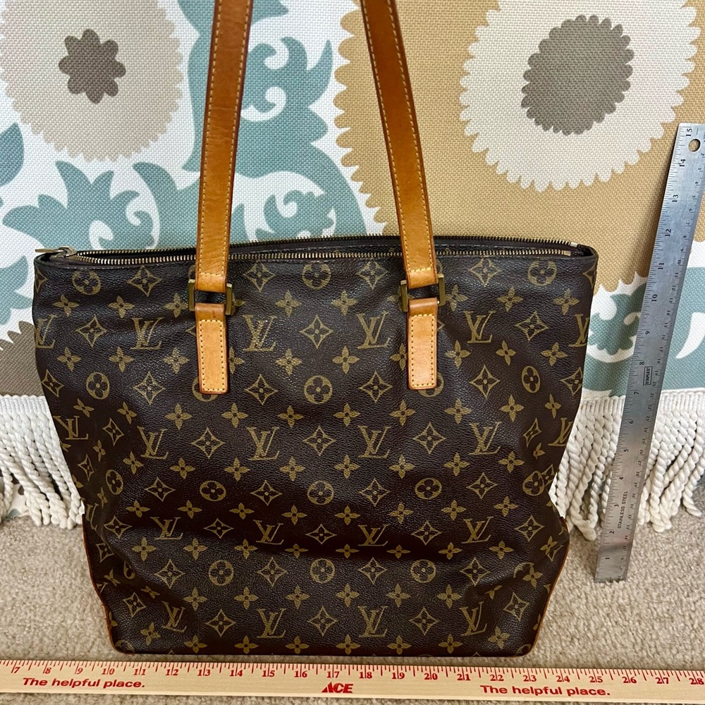 ✨ Authentic Louis Vuitton monogram Cabas Mezzo tote